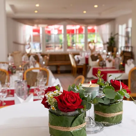 Hotel Gut Ahe Landgasthof Cafe Event Kirchhundem